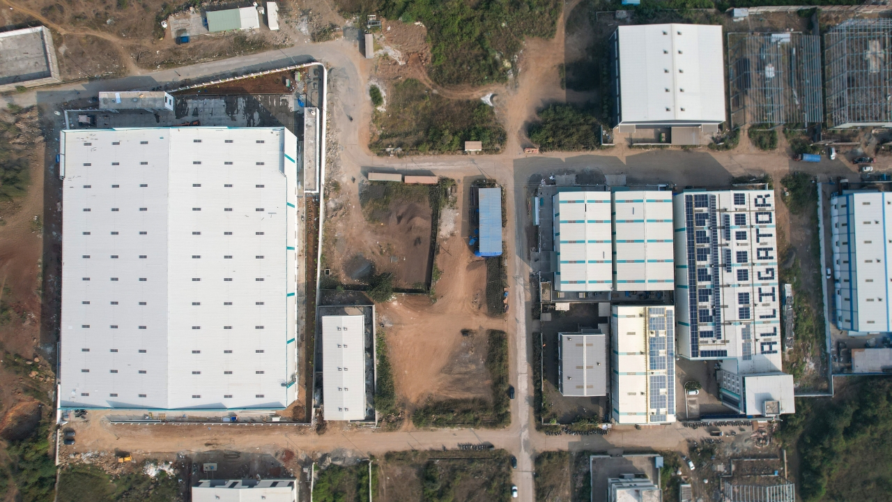 First section unit image